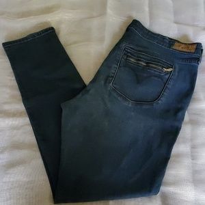 Levi's Jean's(Make me an offer!)